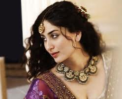 Hot, sensual Kareena Kapoor in ‘Heroine’